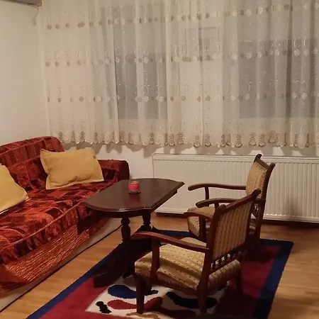 Hotel Admiral Arena Garni 4*