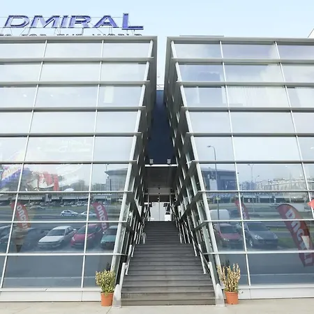 Admiral Arena Garni Hotel