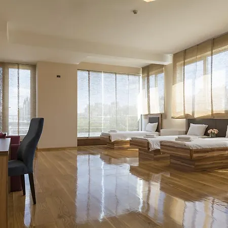 Admiral Arena Garni 4* Belgrado